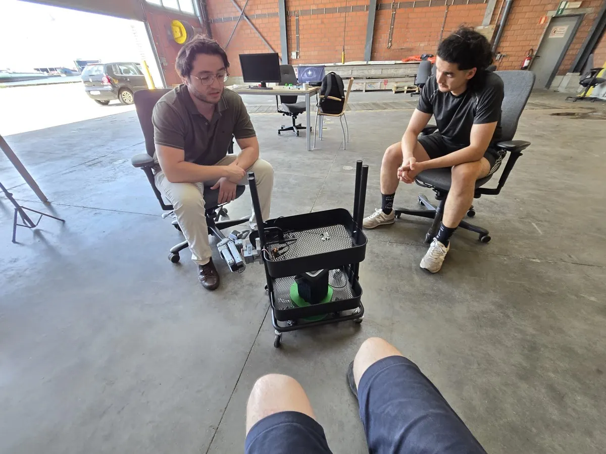Werksessie rond de robotkar